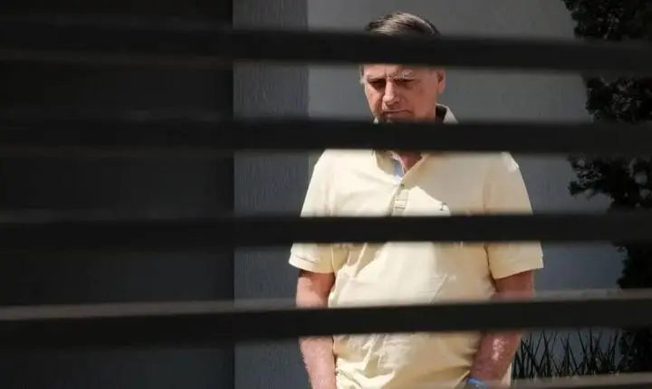 Defesa de Jair Bolsonaro protocola nova revisão criminal para tentar anular condenação