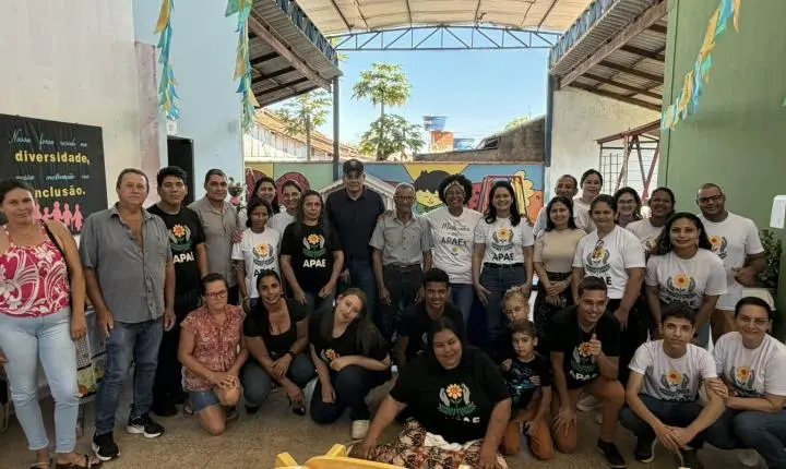 Deputada Sílvia Cristina participa de entrega de van e de recursos para a Apae em Seringueiras 
