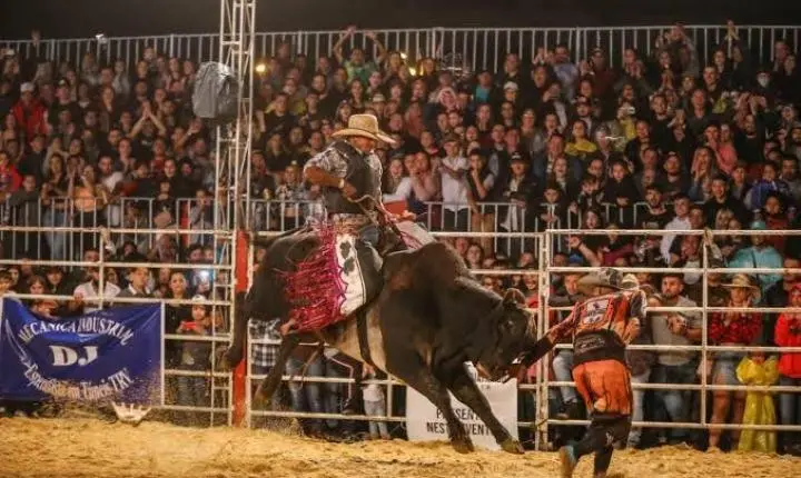 Empreendedores e profissionais do rodeio pedem retratação pública de Jandir Vigilante em Cerejeiras