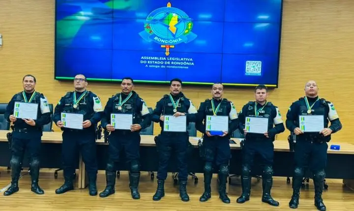 Equipe “Cavalo de Aço” da Polícia Militar é homenageada na Assembleia Legislativa de Rondônia