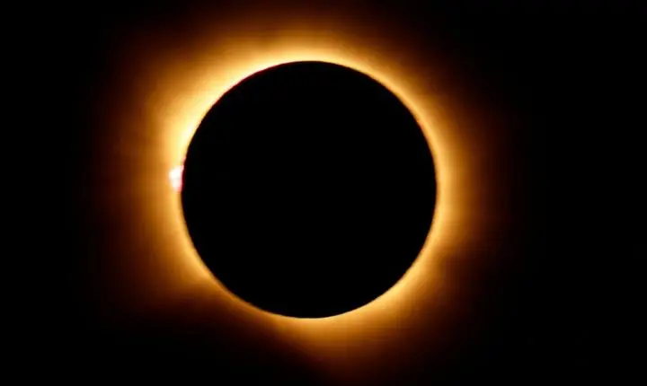 FENÔMENO – Eclipse solar total encanta moradores do Hemisfério Norte; fenômeno não é visto no Brasil