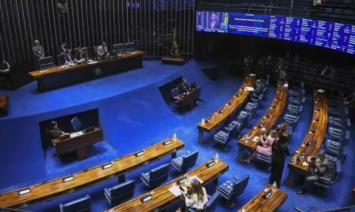 Fim da escala 6×1 divide empresários e trabalhadores