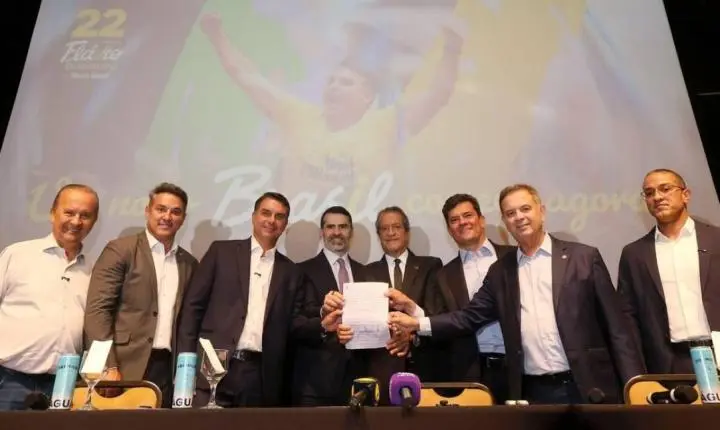 Flávio Bolsonaro consolida apoio de 14 governadores em Brasília e sela alianças estratégicas para a reta final do segundo turno