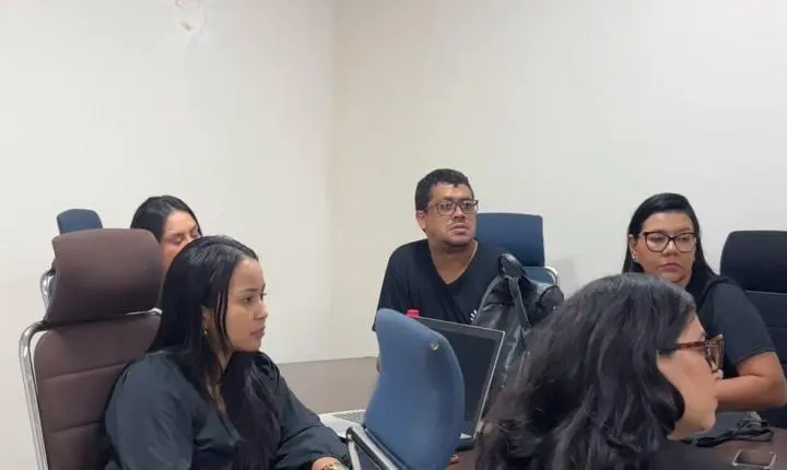 Gabinete do Vereador Thiago Tezzari Avança em Pautas Históricas para a Comunidade Surda. 