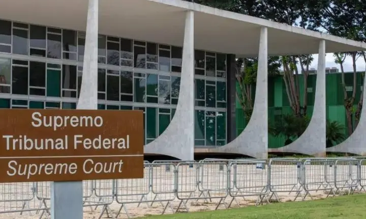 Gilmar Mendes e André Mendonça trocam críticas públicas sobre exposição de Paulo Gonet