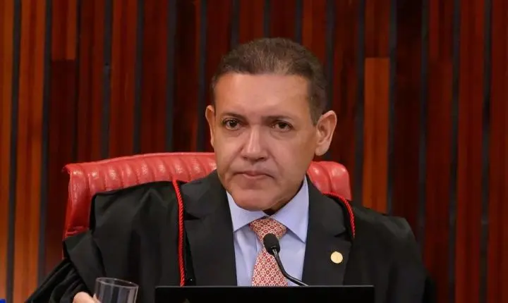 Incêndio atinge casa do presidente do TSE, Nunes Marques