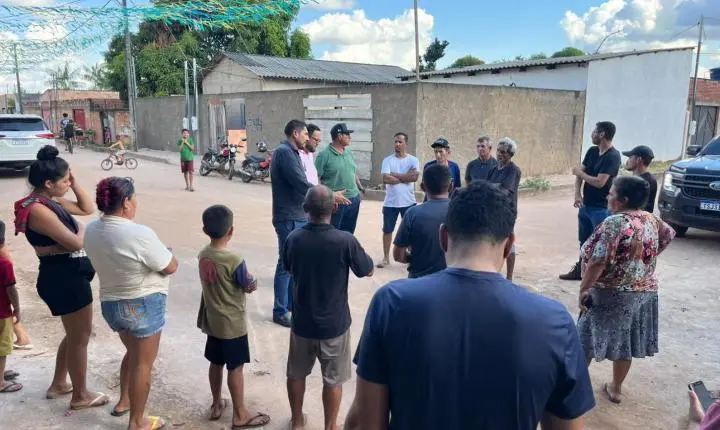 Márcio Pacele acompanha demandas do bairro Rosalina de Carvalho e destina mais recursos para obras de drenagem