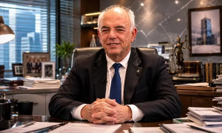 Mauro Nazif tenta retornar à Câmara Federal após não conseguir a reeleição para a Prefeitura de Porto Velho, concluir seu último mandato de deputado federal em 2023 e acumular críticas durante sua gestão na capital
