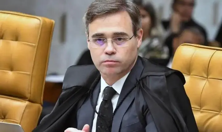 Ministro André Mendonça defende que plenário do STF analise novas conversas envolvendo Alexandre de Moraes e Daniel Vorcaro