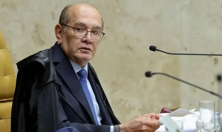 Ministro do Supremo Tribunal Federal critica vazamentos seletivos no decorrer de sessão plenária
