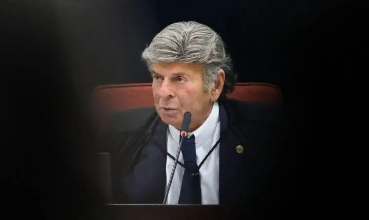 Ministro Luiz Fux determina envio de inquéritos sigilosos contra Jair Bolsonaro ao seu gabinete no STF