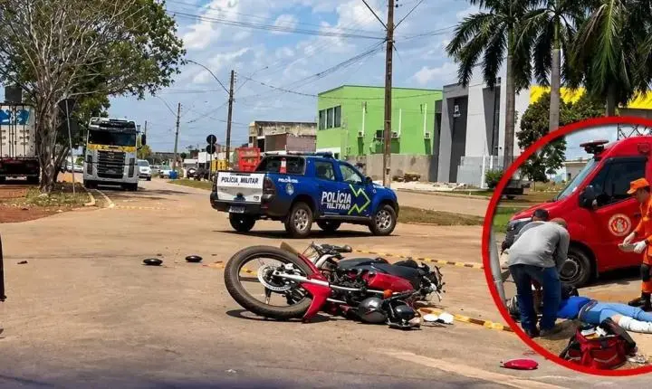 Motociclista sofre fratura exposta depois de colisão com carro em rotatória no centro de Rolim de Moura