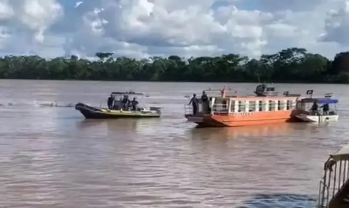 Naufrágio no Rio Mamoré mobiliza Corpo de Bombeiros em Rondônia