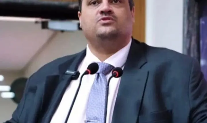 Vereador Thiago Tezzari cobra definição sobre realização do Flor do Maracujá