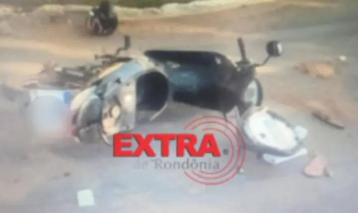 Ofuscamento solar causa colisão entre carro e motoneta e deixa duas pessoas feridas em RO