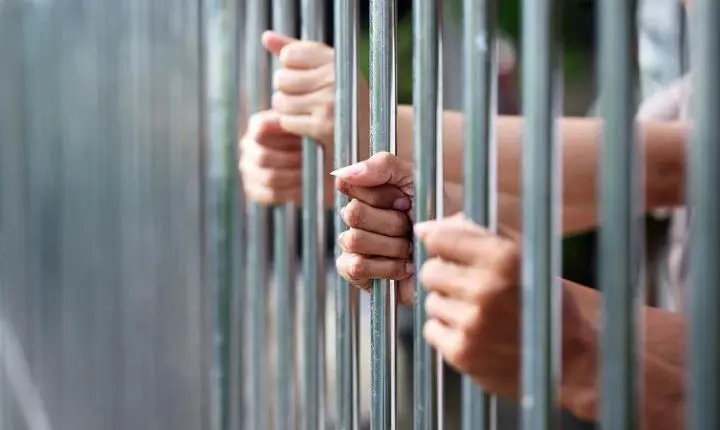 Oito detentos são condenados por homicídio de companheiro de cela no Urso Branco; penas somam 196 anos
