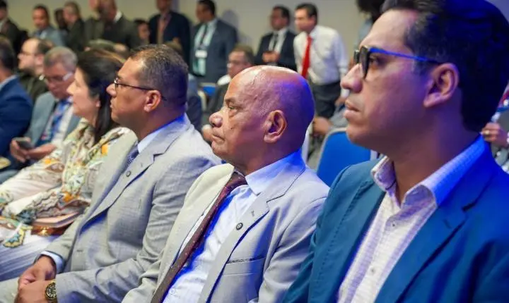 Pastor Evanildo Ferreira representa Rondônia em encontro nacional promovido pela CGADB
