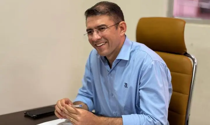 Pedro Geovar garante recuperação asfáltica no bairro Planalto II