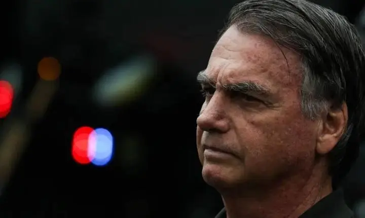 PGR emite parecer favorável para que Flávio Bolsonaro retome visitas ao pai em prisão domiciliar