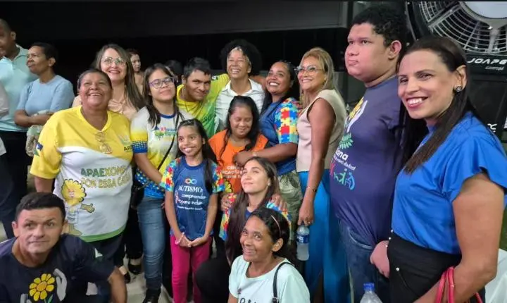 Pré-candidata Sílvia Cristina reforça que aprendeu a exercer um mandato olhando no olho da população