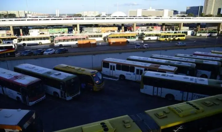 Presidente do TSE cobra dos TREs garantia de transporte público gratuito nas eleições