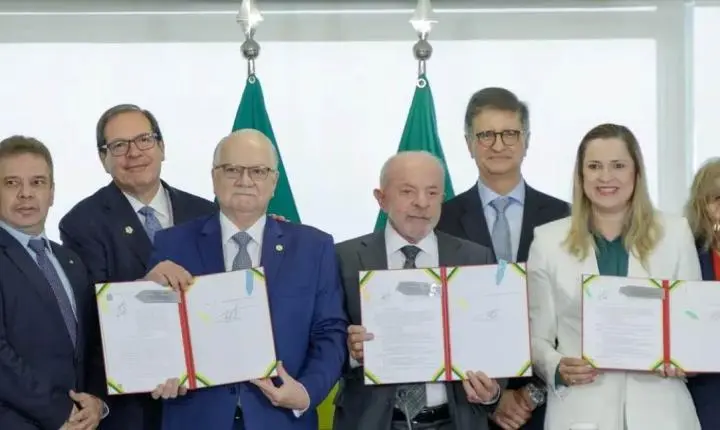 Presidente Lula sanciona leis que criam e reestruturam fundos para a Justiça