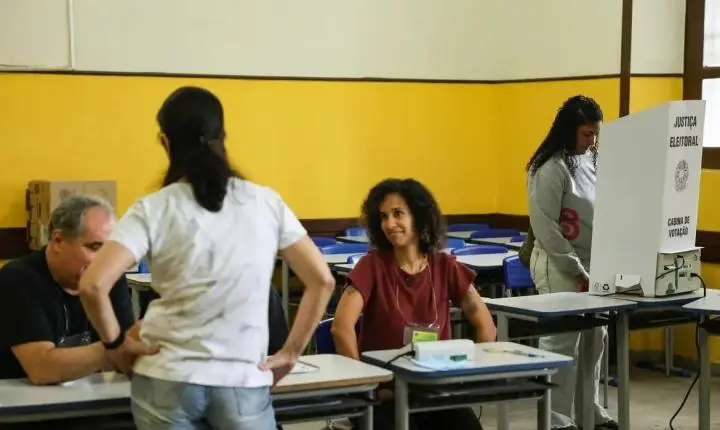 Primeiro governador, depois presidente: saiba qual a ordem de votação
