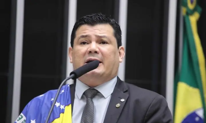 Projeto amplia porte de arma de fogo para guardas civis municipais e vigilantes