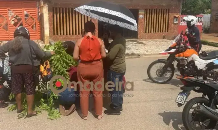 Queda de motocicleta deixa mulher com fratura grave na perna no bairro Areal em Porto Velho