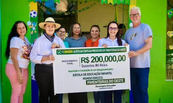 Rosangela Donadon entrega R$ 200 mil para aquisição de playground da Escola Mundo Mágico em Pimenteiras do Oeste