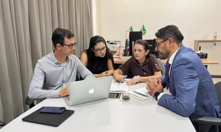 Saúde em pauta: Márcio Pacele acompanha andamento de emendas e busca soluções para Extrema