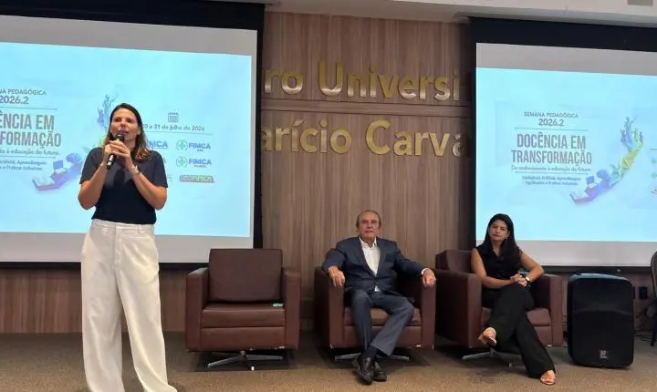 Semana Pedagógica do Grupo Educacional Aparício Carvalho reúne docentes para fortalecer a inovação e o planejamento acadêmico
