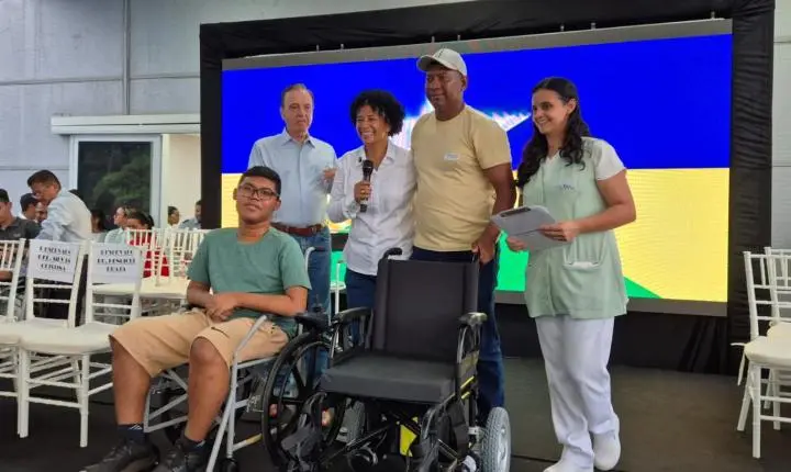 Sílvia Cristina afirma que seu mandato veio para enxergar aqueles que o mundo ignorava