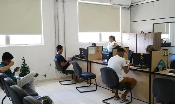 Sine Municipal disponibiliza mais 102 vagas de emprego na capital