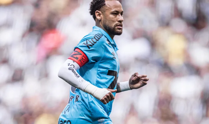 Técnico do Santos, Cuca confirma data de retorno de Neymar aos gramados