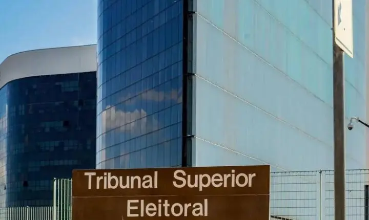 TSE forma maioria para manter remoção de postagens sobre Nossa Senhora Aparecida